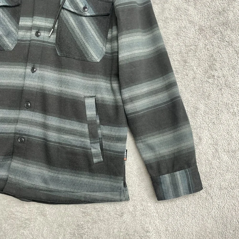 NEW Quiksilver Men's L  Hooded Flannel Shirt Jacket Plaid  G1408